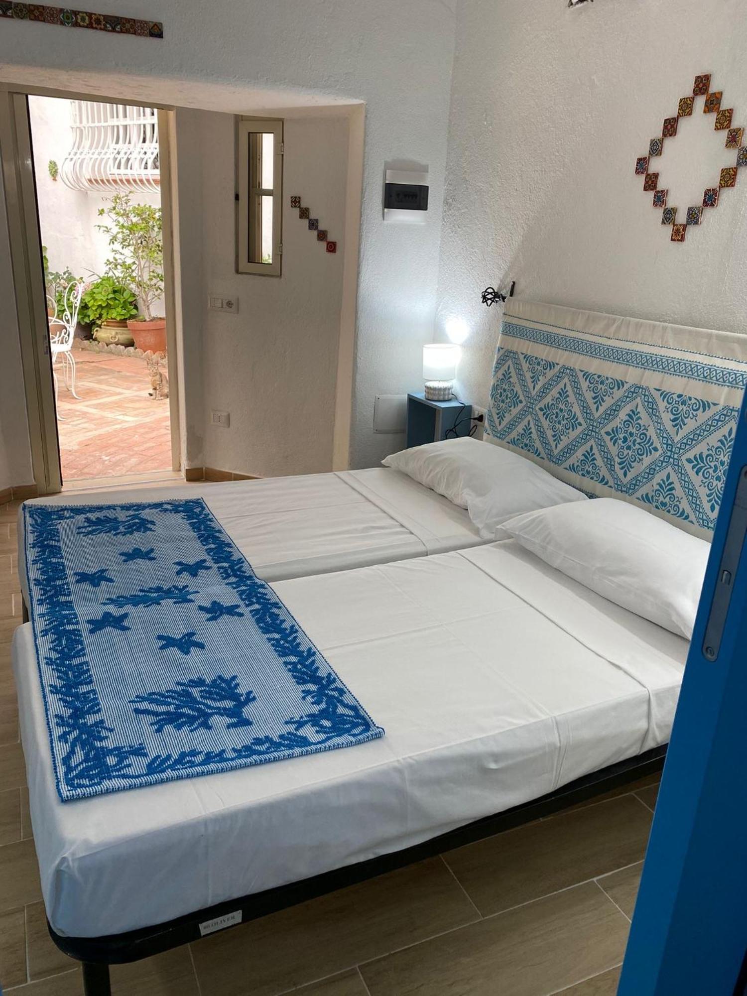 Da Tea Bed and Breakfast San Teodoro  Εξωτερικό φωτογραφία